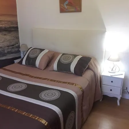 Homestay En Piso De Particular *