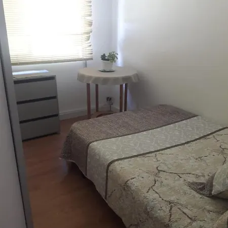 Homestay En Piso De Particular Torrelavega